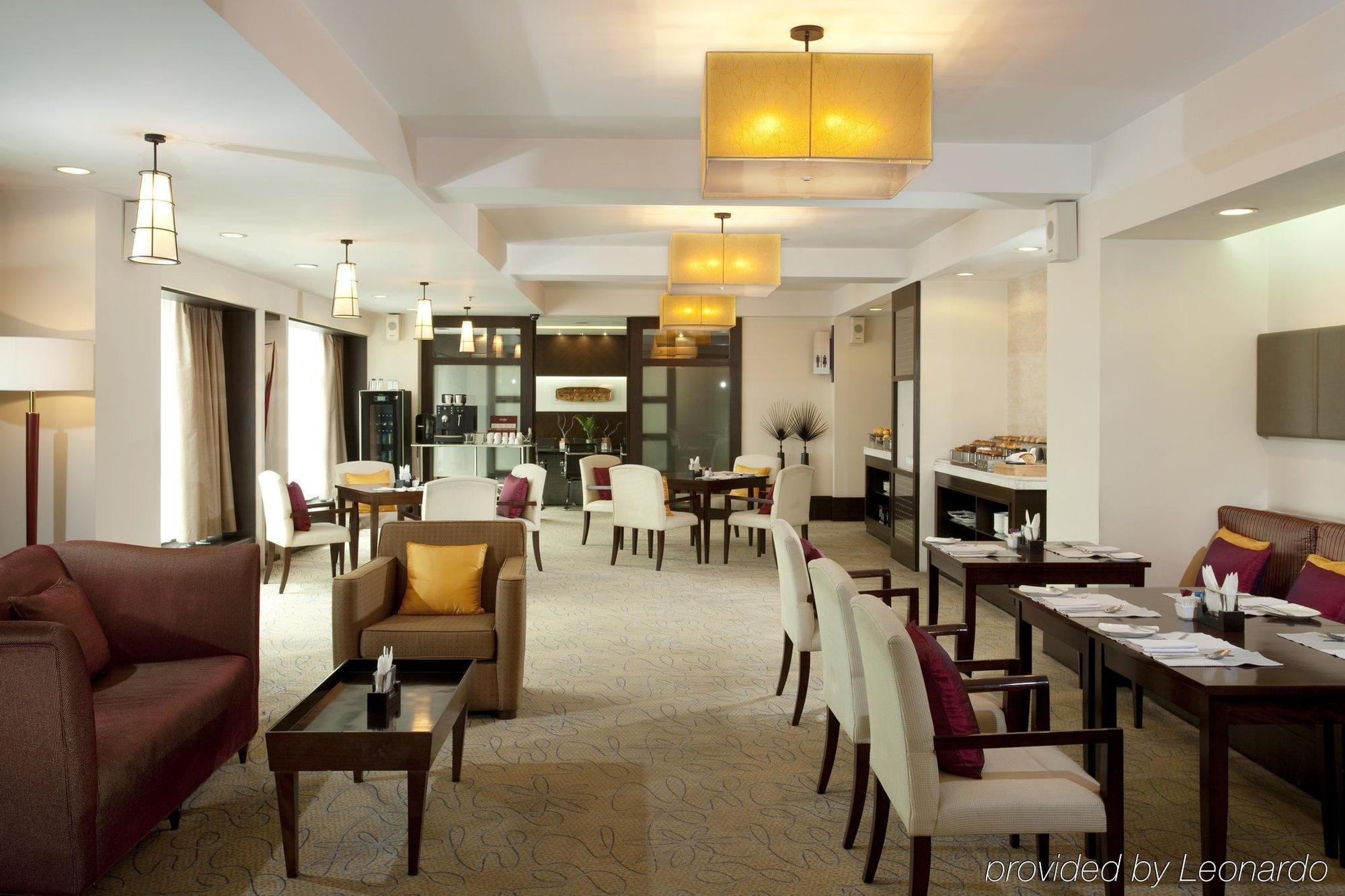 Holiday Inn Central Plaza Beijing Restaurant photo